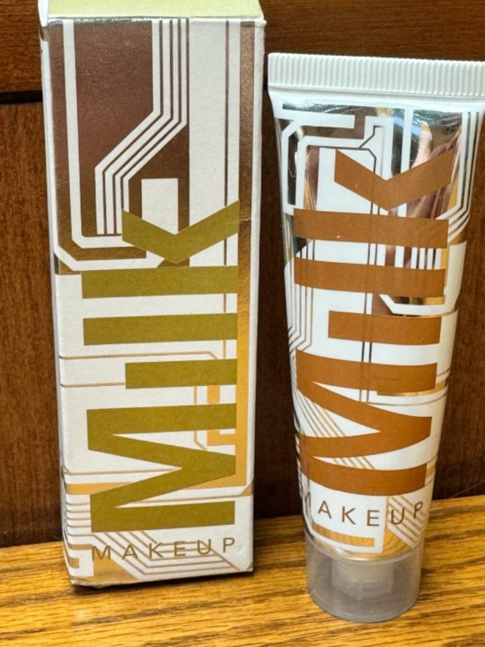 Milk Makeup Bionic Glow Liquid Illuminator - Reality
